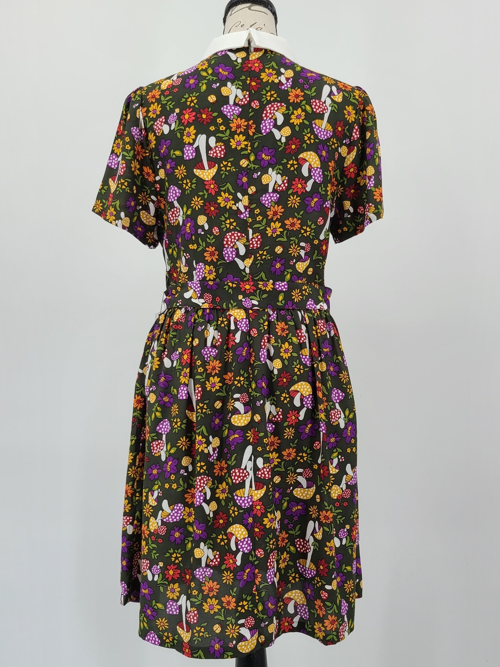 ModCloth Cottagecore Olive Green Mushroom & Flora Belted Dress Size 6 - Picture 7 of 12